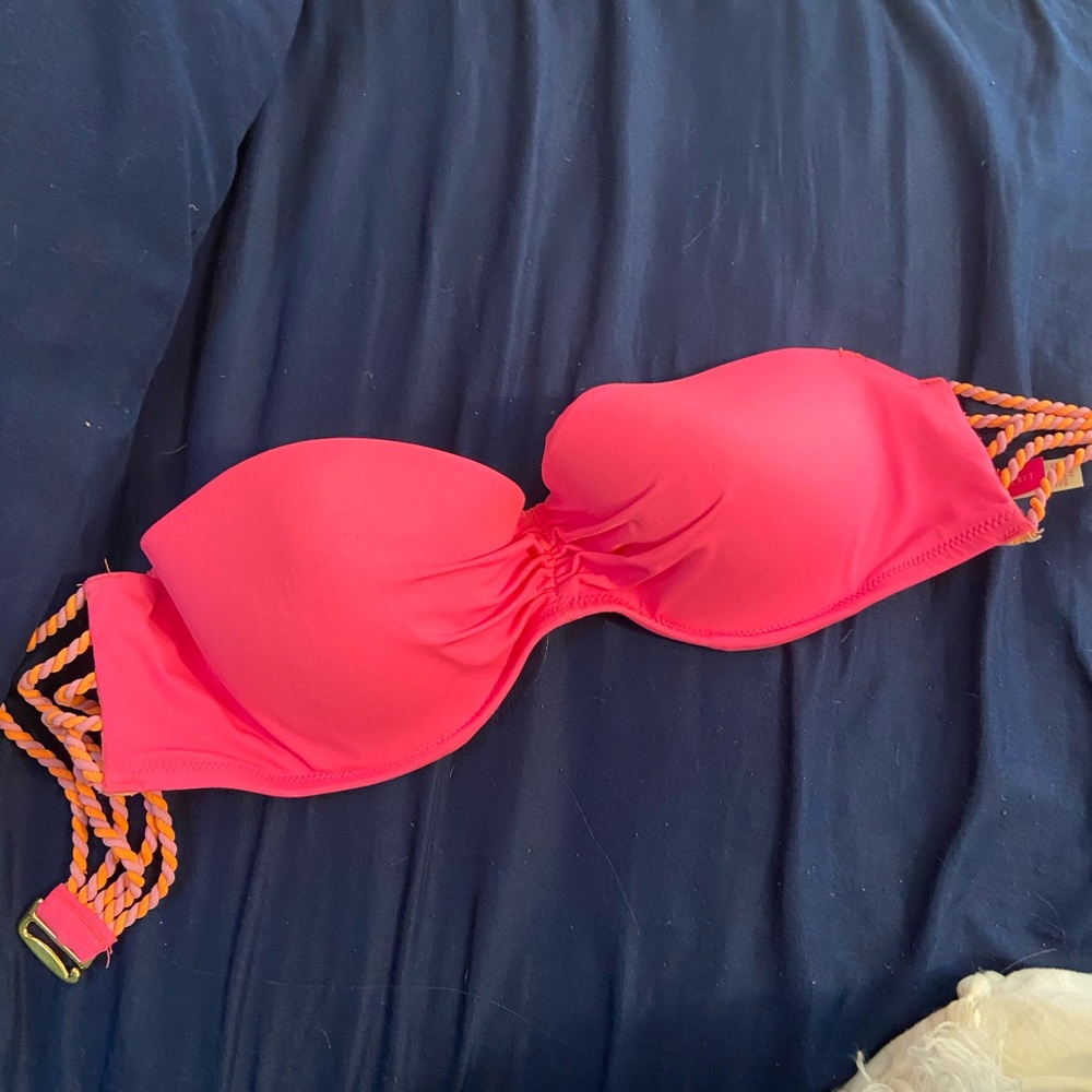 Victoria’s Secret strapless bikini top